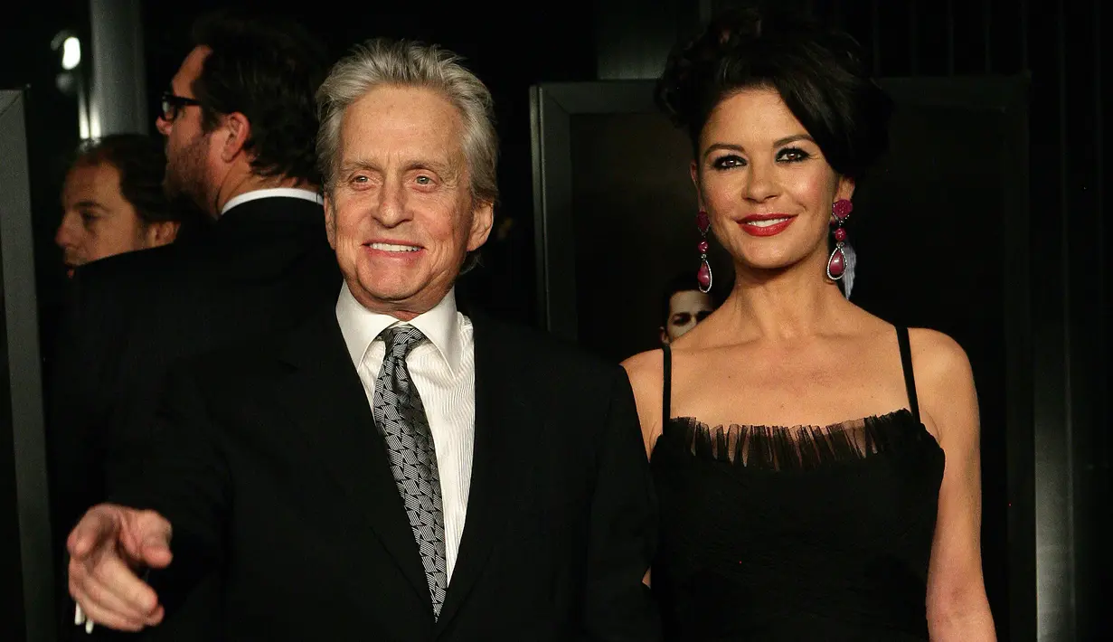 <p>Pasangan serasi ini menikah pada tahun 2000 dan akan segera merayakan ulang tahun pernikahan ke-15 pada 18 November 2015 mendatang. (Bintang/EPA)</p>