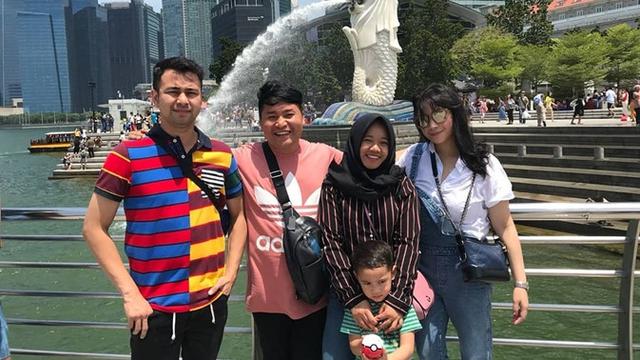 Potret keakraban seleb Tanah Air dan ART-nya