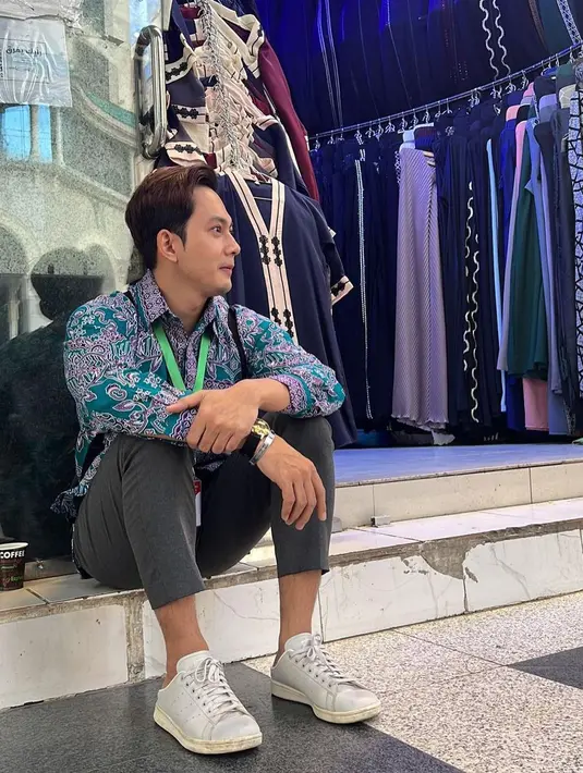 Sekedar informasi, Kiki Farel berangkat bersama rombongannya sejak awal Juni.  Pada 5 Juni, Kiki bersama rombongan tiba di Mekkah. [Instagram/kikifarrel_]