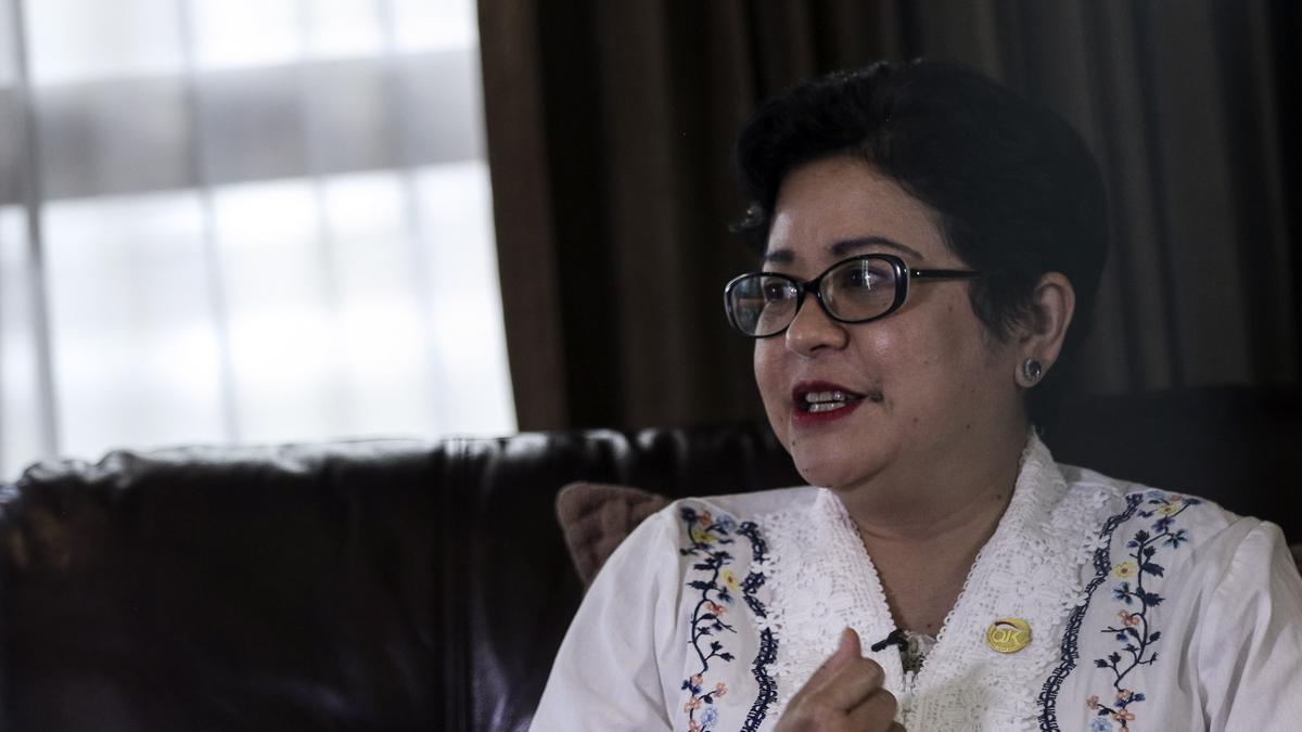 Sophia Wattimena Waspadai Aliran Dana Mencurigakan yang Masuk ke