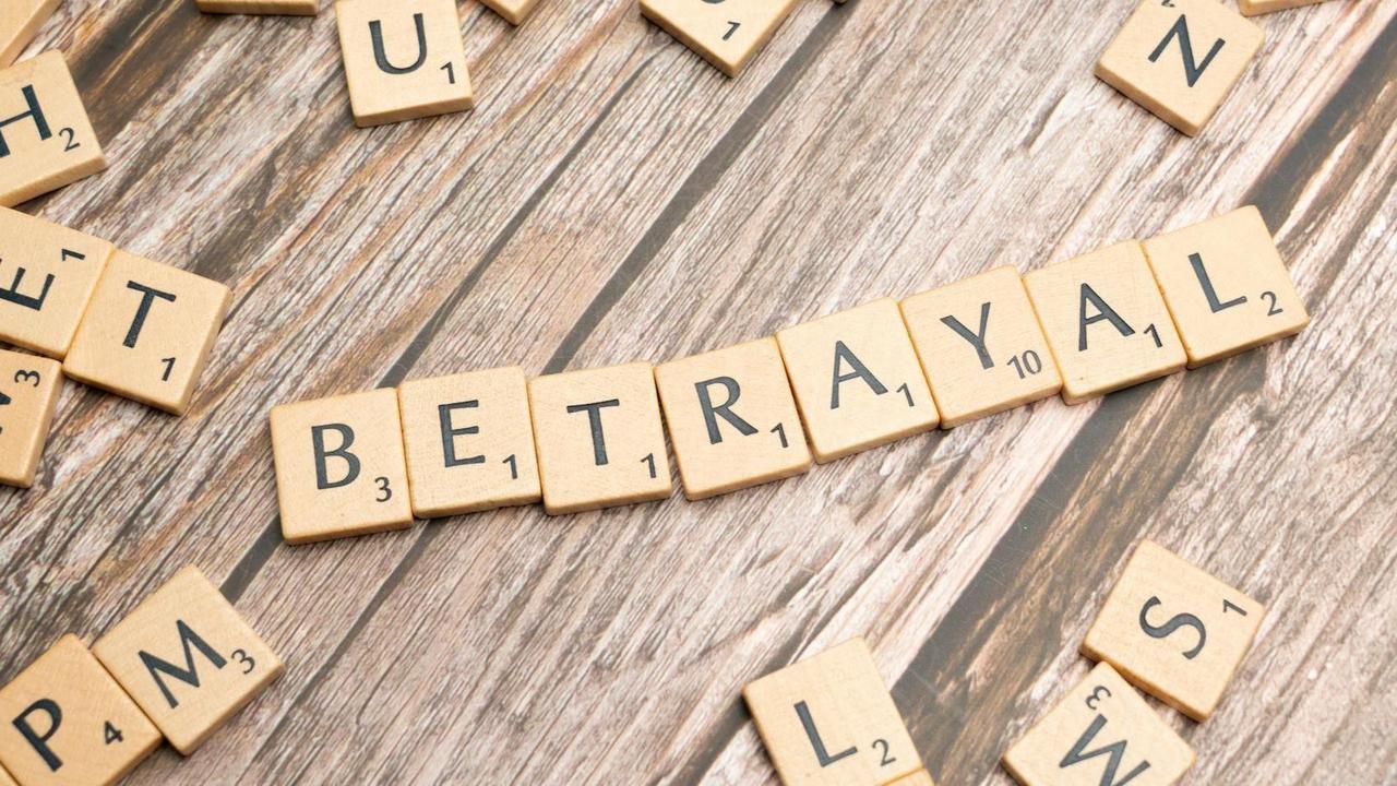 50 Quotes About Betrayal in Love and Friendship to Comfort Your Heart