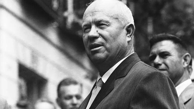 Nikita Khrushchev saat berada di markas besar PBB di New York pada 28 September 1960