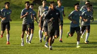 Timnas Singapura U-22 menjalani pemusatan latihan di Perth, Australia, sebelum SEA Games 2017. (Bola.com/Dok. FAS)