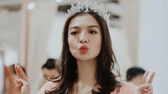 Meski Suka Manyun, Cantiknya Raline Shah Nggak Pernah Luntur