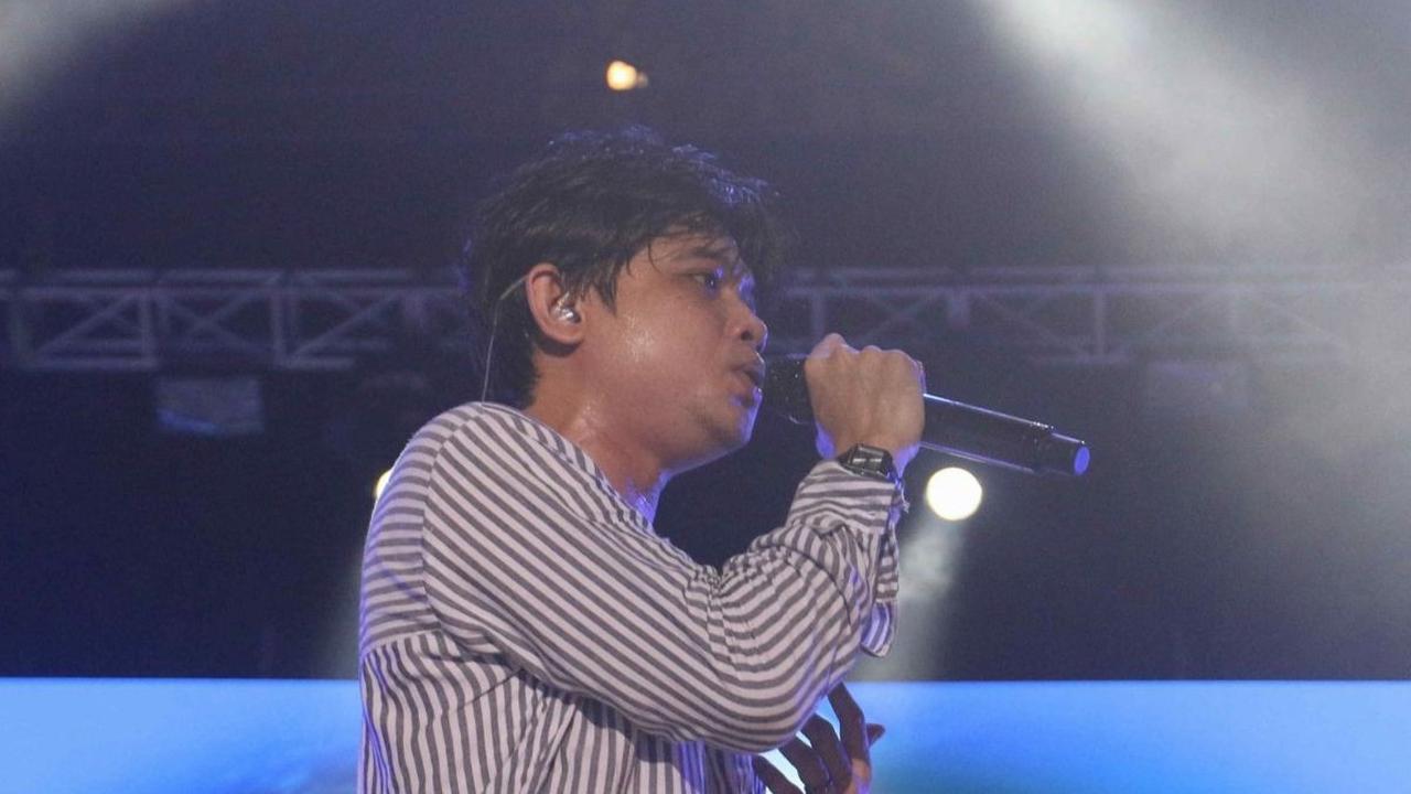 Penampilan Juicy Luicy saat membawakan lagu-lagunya di acara KapanLagi Buka Bareng BRI Festival 2024 di Plaza Timur Senayan, Jakarta, Minggu (24/3/2024). Foto Liputan6.com / Herman Zakharia