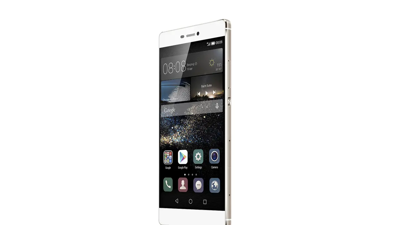 Meriahkan HUT RI, Huawei P8 Melenggang di Museum Satria Mandal