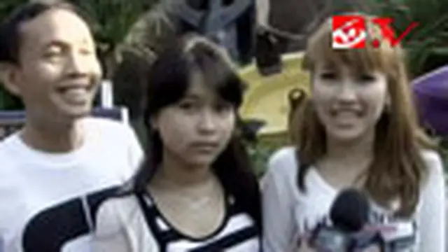 Ayu Ting Ting Liburan Bareng Keluarga