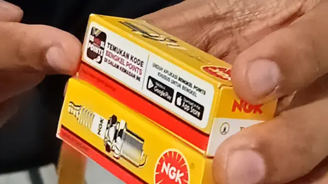 Perbedaan busi NGK asli dan palsu