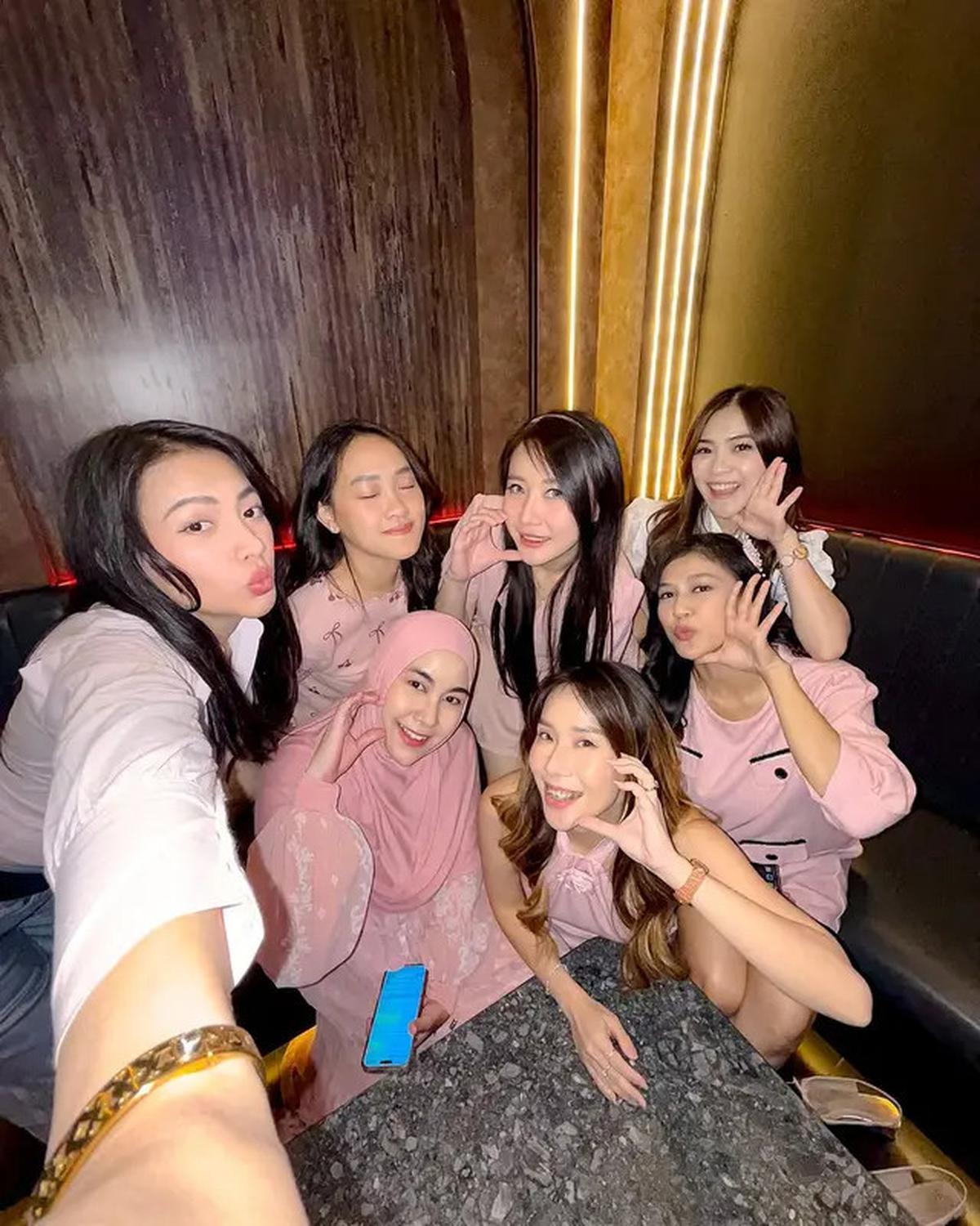 6 Potret Meet and Greet Chibi Chibi, Reuni Lengkap Bareng Anisa Rahma Setelah 14 Tahun