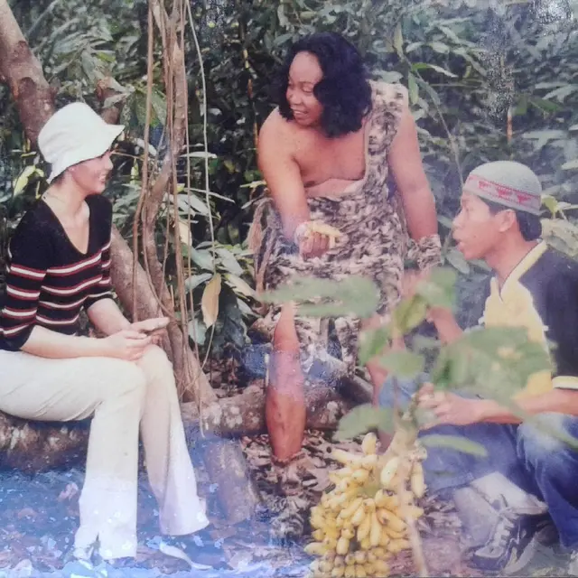 7 Potret Lawas Mandra, Foto Pernikahannya Sederhana