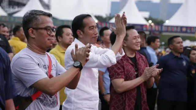 Jokowi nonton WTF 2018 (Hak Cipta: KapanLagi.com®/Agus Apriyanto/ssm)