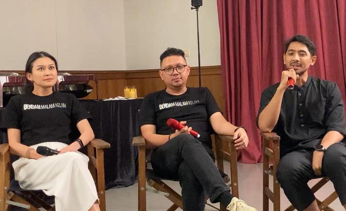 Arya Saloka Ungkap Pengalaman Makan Kertas Asli dari Kloset di Film Dendam Malam Kelam