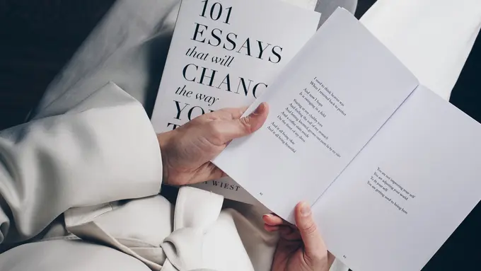 [Bintang] Tarot Hari Ini: Hmm... Hati-hati Tergoda!