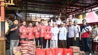 Sambut Ramadan 2026, Pembalap AHRT Bagikan Sembako di Bali