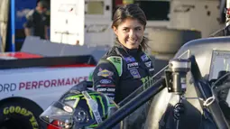 Pada 2017, Hailie Deegan adalah salah satu dari sembilan pembalap yang masuk ke kelas NASCAR Next. Dia adalah anggota termuda dan satu-satunya wanita di kelas tersebut. (Foto: AP/John Raoux)