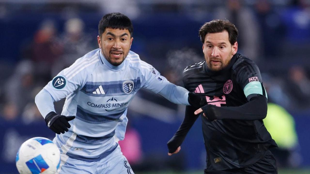Wasit Minta Jersey Messi Setelah Laga Inter Miami