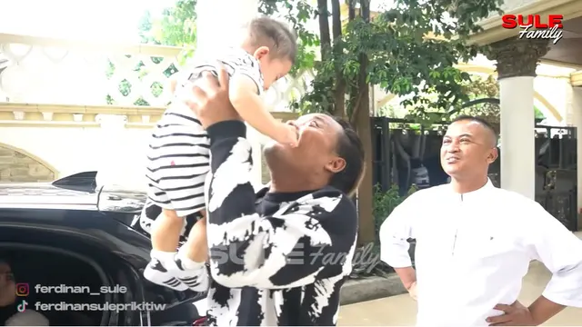 [Fimela] Sule dan Adzam