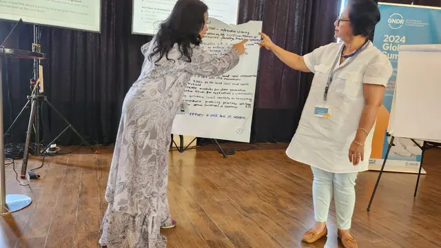 Nukila Evanty, Chairwoman dari Inisiasi Masyarakat Adat (IMA) dan Direktur Eksekutif dari Women Working Group (WWG) dalam acara 2024 Global Summit for Disaster Risk Reduction yang berlangsung di Nairobi, Kenya, Afrika.