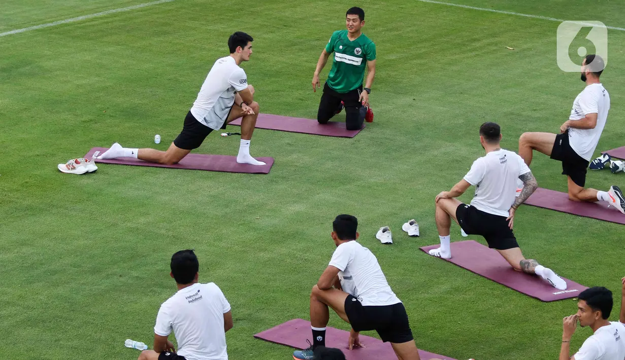 Shin Tae-yong  meminta pemain tidak gugup dan menikmati kesempatan bertemu La Albiceleste. (Liputan6.com/Herman Zakharia)