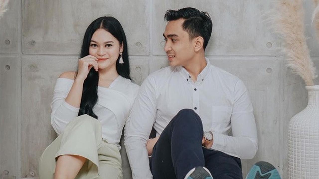 Makin Mesra, Ini 6 Pemotretan Lutfi Agizal dan Nadya Indry yang Berkonsep Vintage