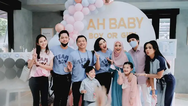Potret Kedekatan 6 Artis Wanita dengan Saudara Sang Kekasih, Bak Keluarga