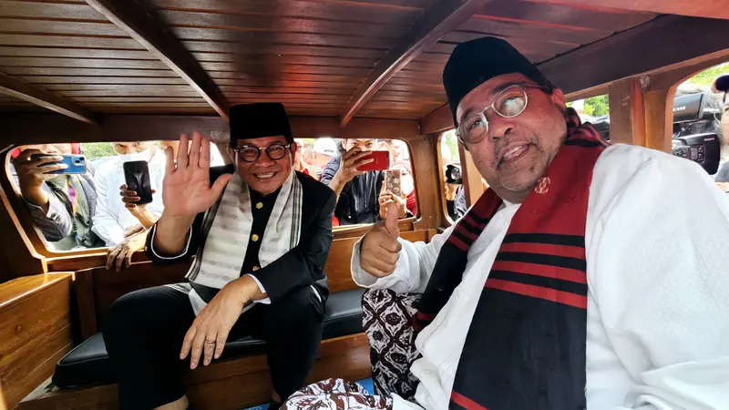 Pramono Anung dan Rano Karno Tiba di KPU Jakarta