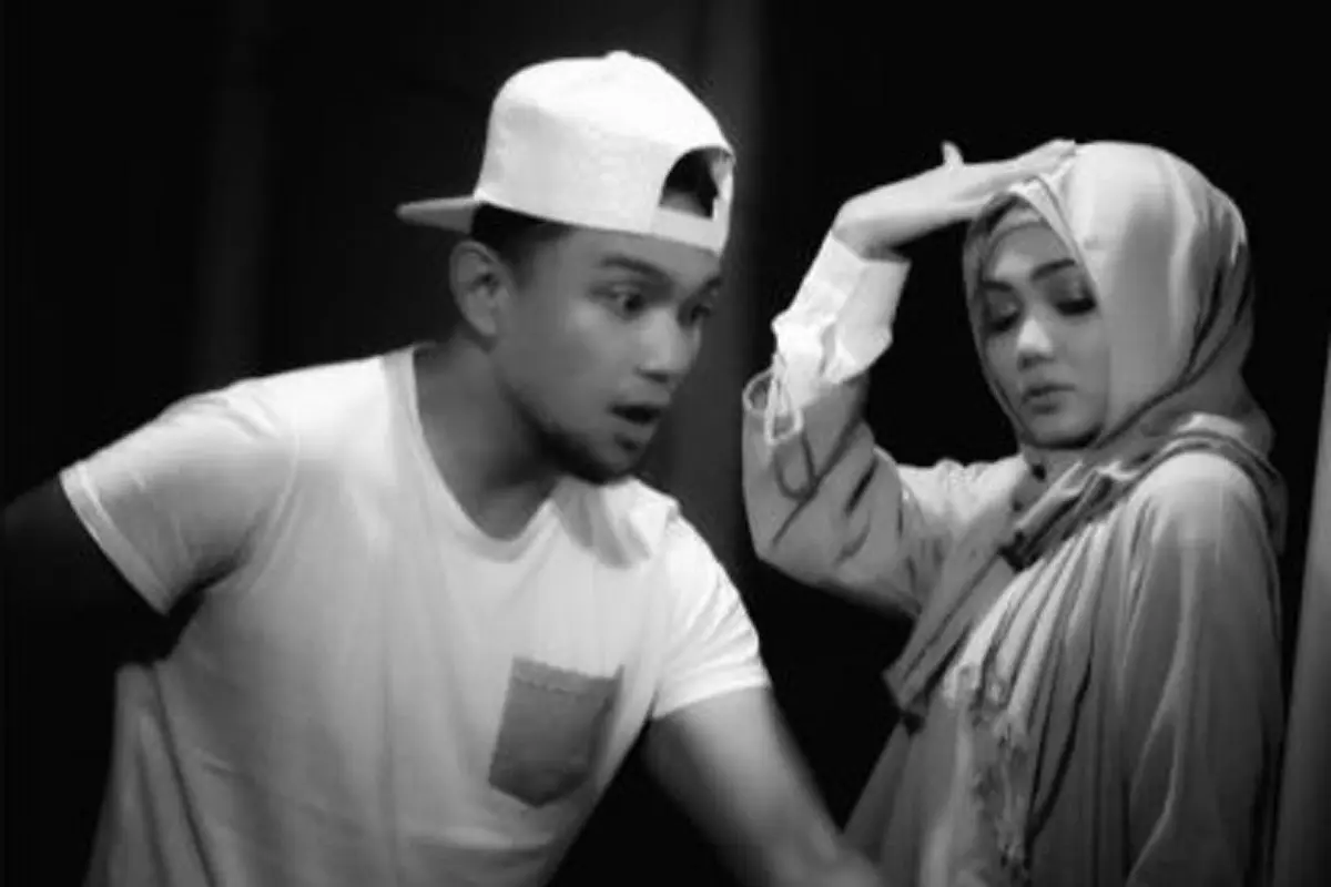 [Bintang] Rina Nose dan Fakhrul Razi