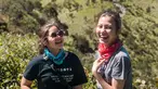 Mendaki gunung menjadi salah satu hobi yang cukup menantang. Dibutuhkan stamina yang kuat serta motivasi yang tinggi agar kuat untuk tetap mendaki disaat jalur pendakian masih panjang. Disinilah dibutuhkan teman, agar perjalanan terasa ringan dan semakin menyenangkan. Dalam pendakiannya, Haviza pun menikmati bersama sahabat yang diabadikan dalam media sosial Instagram. (Liputan6.com/IG/@havizadevianjani)
