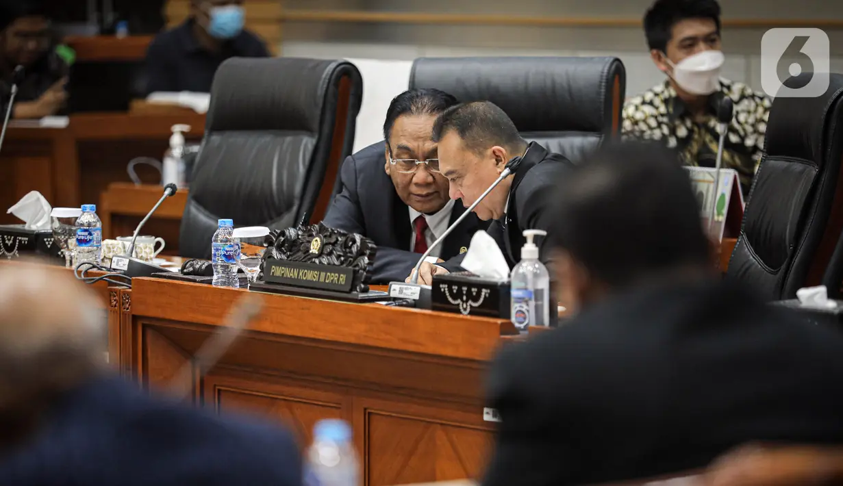 Seluruh anggota pun menyetujui pelantikan itu. (Liputan6.com/Faizal Fanani)
