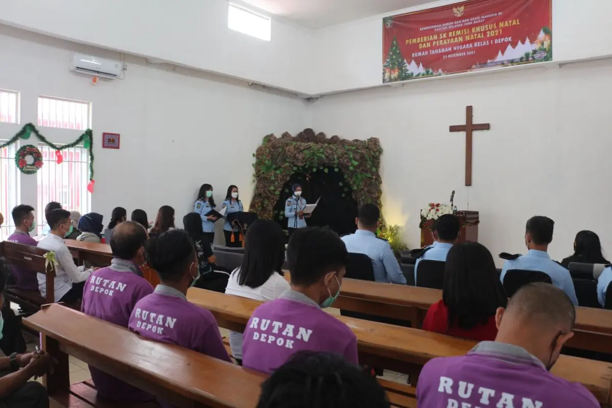 Sejumlah narapidana di Rutan Depok mendapat remisi Natal 2021.