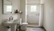 Cara Membuat Kamar Mandi Bebas Cacing dan Tidak Bau, Jangan Hanya Menyikat Lantai