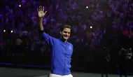 Momen Roger Federer Duduk Sendirian di Royal Box Wimbledon, Ternyata Ini Alasannya