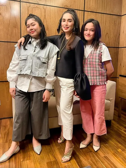 Ussy Sulistiawaty (Instagram/ussypratama)