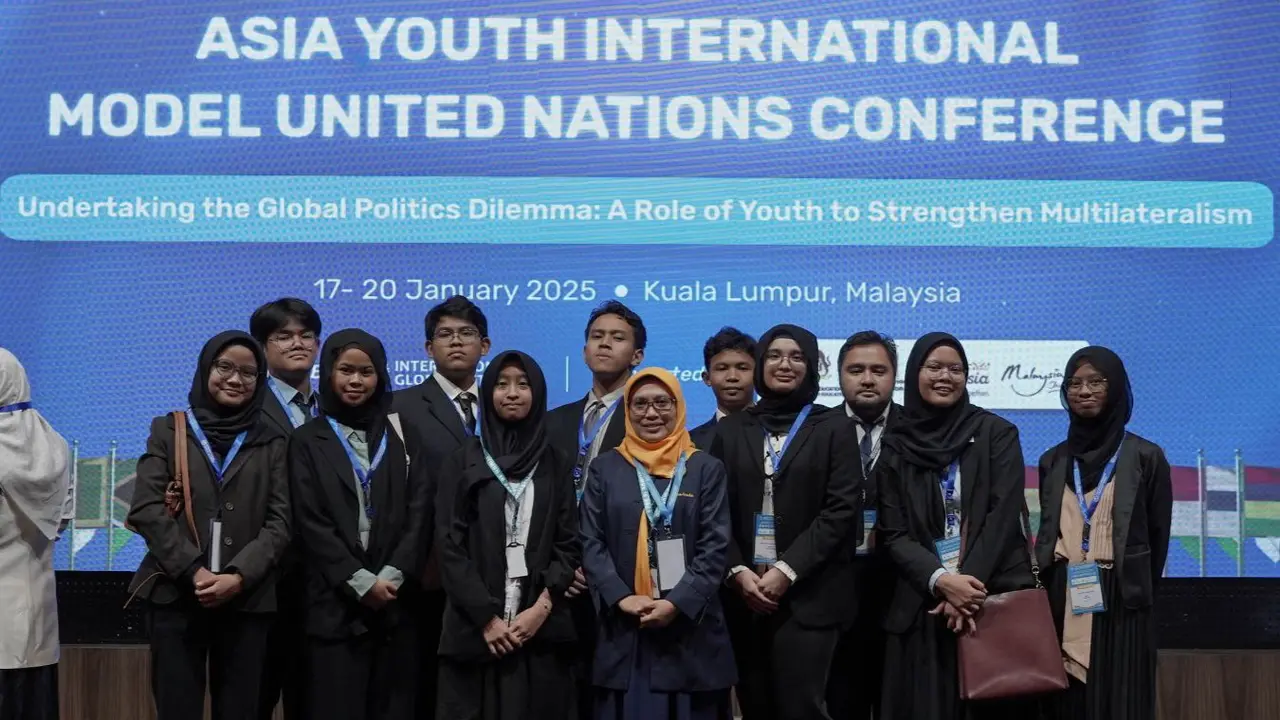 Pelajar Indonesia berpartisipasi pada Asia Youth International Model United Nation (AYIMUN) yang berlangsung pada 17-20 Januari 2025, di Kuala Lumpur (Istimewa)
