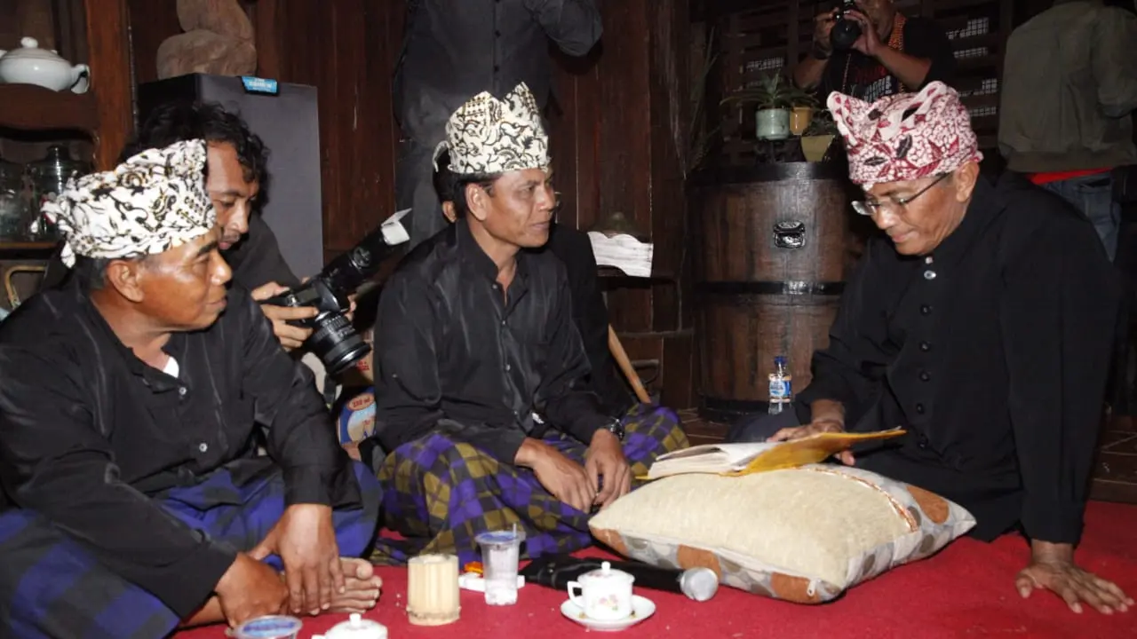 Fakta-Fakta Menarik Mocoan Lontar Yusuf Tradisi Suku Osing Banyuwangi