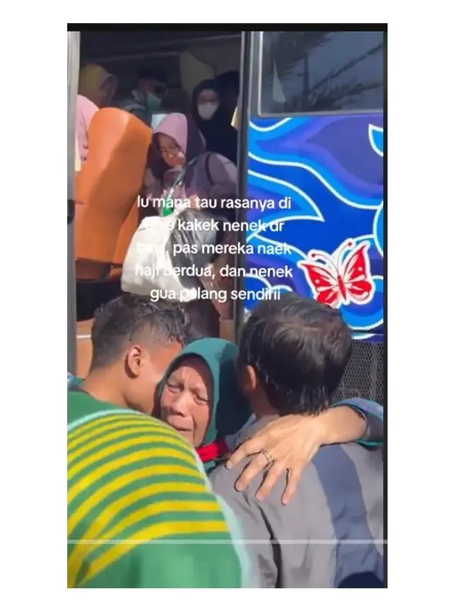 Kakek Meninggal Dunia di Tanah Suci, Video Cucu Jumput Nenek Usai Pulang Haji Ini Biki Haru