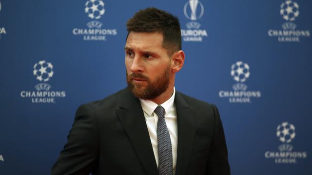 Adu Gaya Ronaldo dan Messi di Acara Pemain Terbaik Eropa