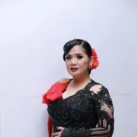 Sebagai pahlawan musik menurut Vina Panduwinata sepak terjang Titiek Puspa di bidang musik Indonesia memang tidak bisa dipandang sebelah mata.  (Galih W. Satria/Bintang.com)
