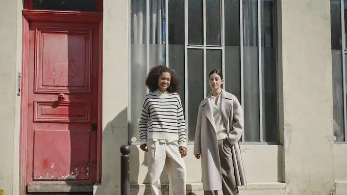 Kolaborasi UNIQLO x Comptoir des Cotonniers Hadirkan Sentuhan Feminin Nan Elegan
