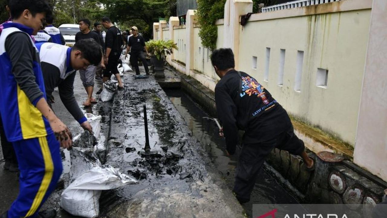 Siswa Banjarmasin Gelar Aksi Kolektif Normalisasi Drainase, Wujudkan Kota Bebas Banjir