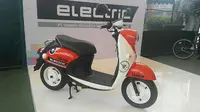 Motor listrik Yamaha bergaya retro modern seperti Yamaha Fino. (Arief/Liputan6.com)