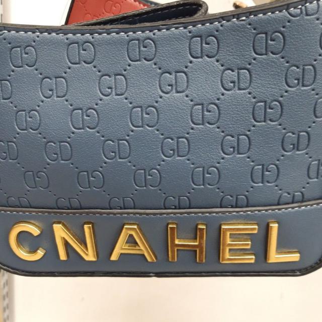 7 Tas KW Pelesetan Merek Terkenal Ini Namanya Kocak Banget