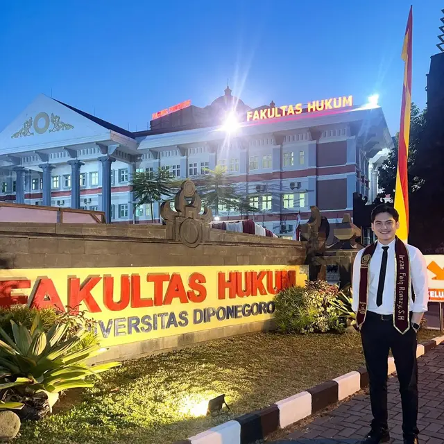 6 Potret Irzan Faiq Lulus Sidang Skripsi, Tempuh Pendidikan di Jurusan Hukum Undip