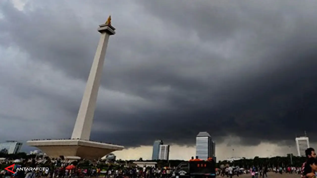monas-130330b.jpg