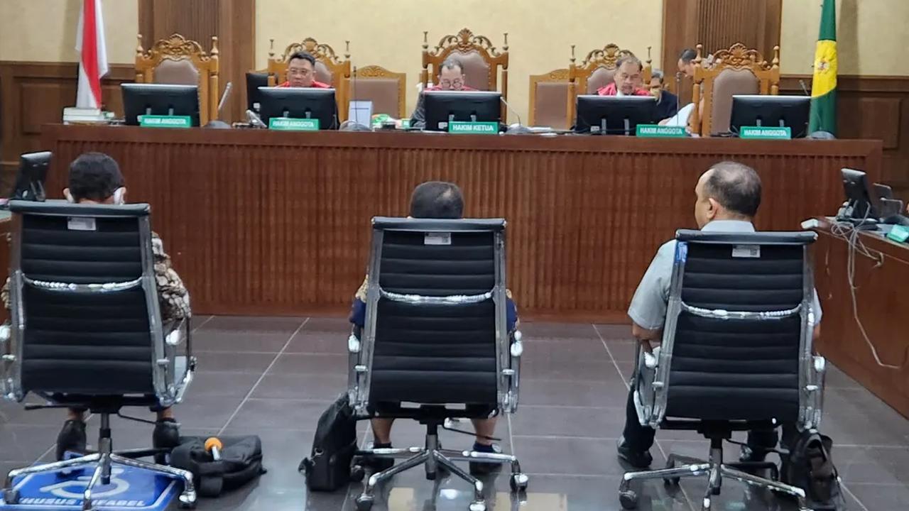 Kejagung Tetapkan Edward Hutahaean dan Sadikin Tersangka Baru Kasus Korupsi BTS Kominfo
