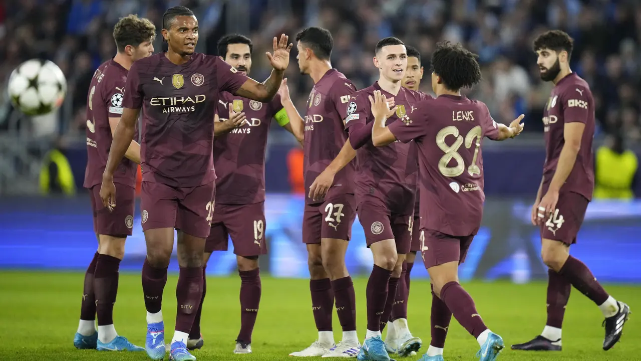Foto: Menang Telak atas Slovan Brastislava, Manchester City Samai Rekor Manchester United di Liga Champions