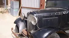 Hebat, mobil kuno tahun 1932 ini bisa menyala lagi setelah 50 tahun didiamkan.