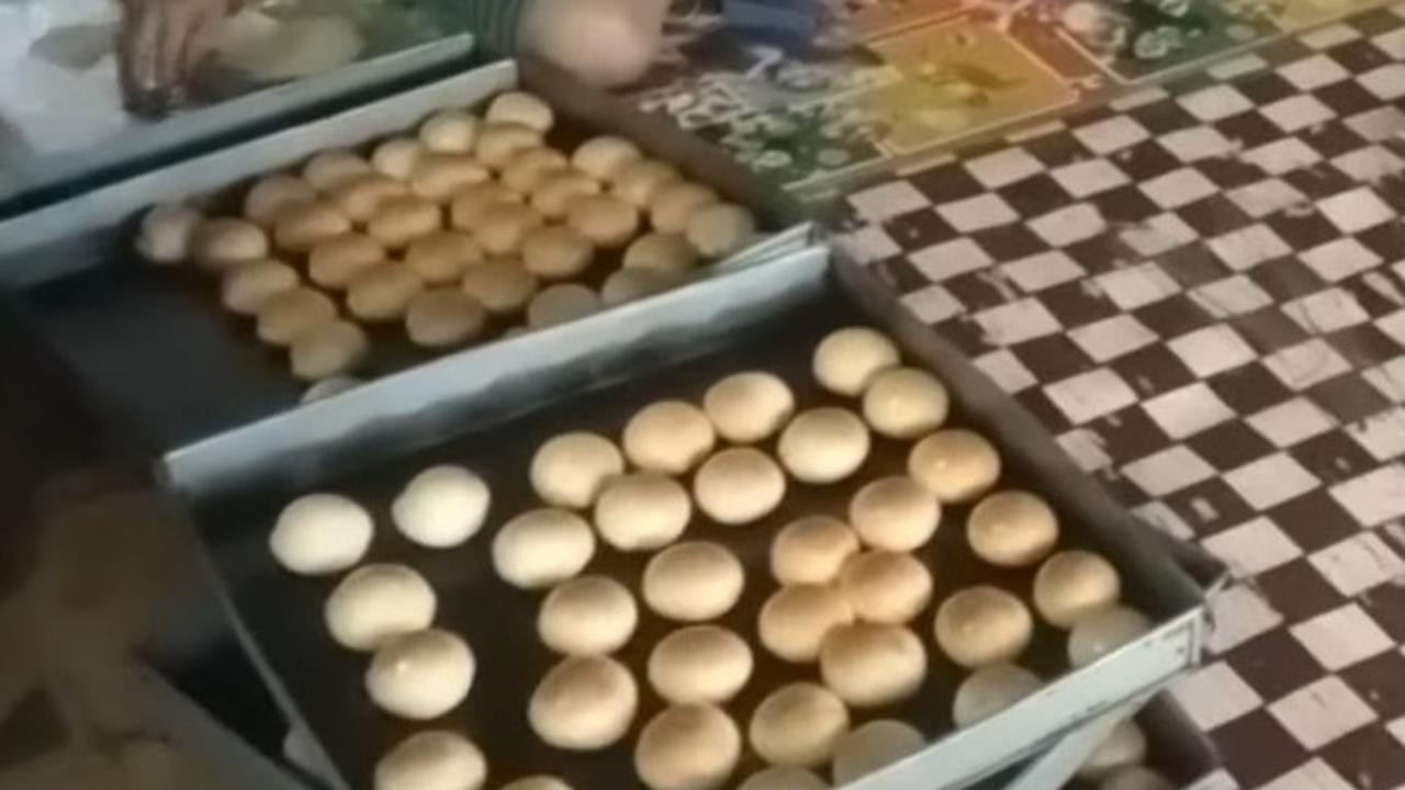 Sentra roti Babakan Rahayu Bandung