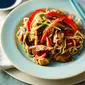 Ayam chow mein (sumber: BBC)