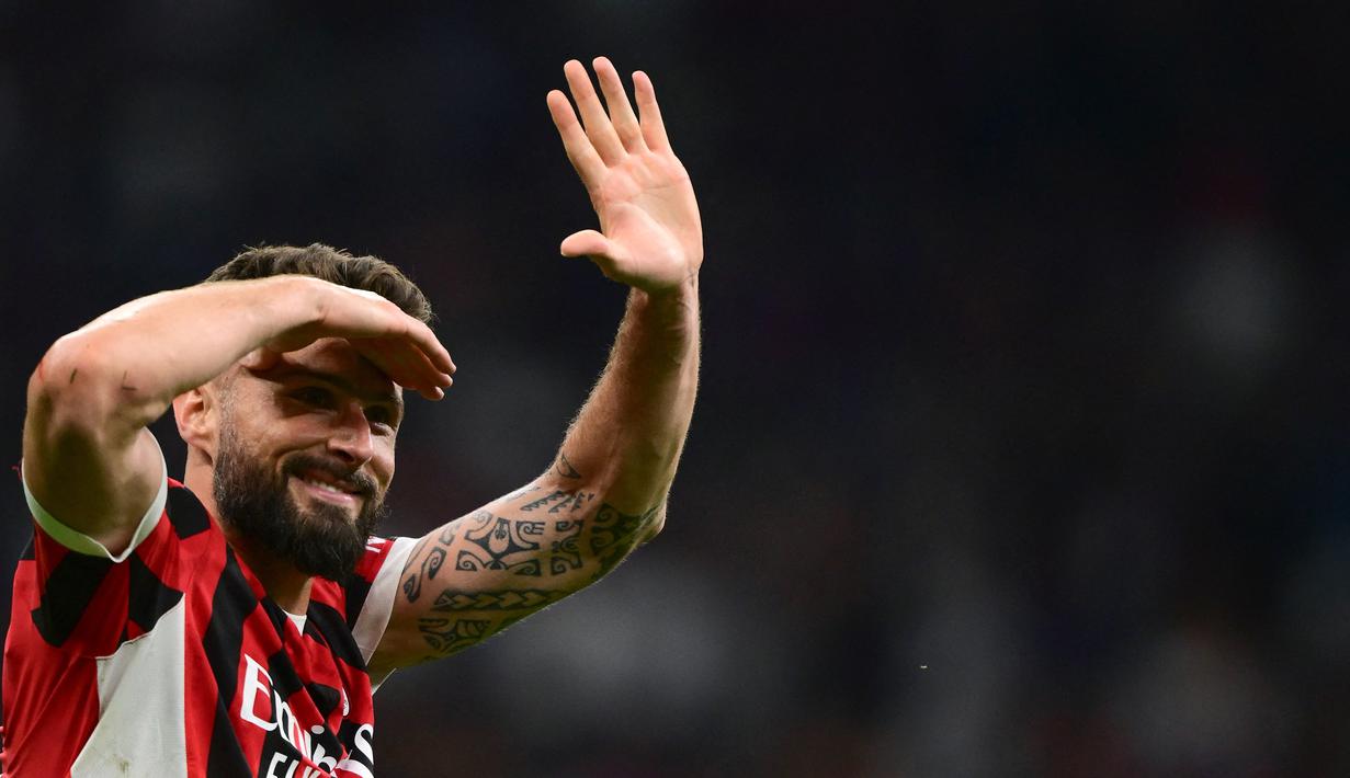 <p>Penyerang asal Prancis itu akan meninggalkan klub bersama pelatih Stefano Pioli. Giroud akan bergabung dengan tim Major League Soccer (MLS) Los Angeles FC setelah tiga tahun di Milan. (MARCO BERTORELLO / AFP)</p>